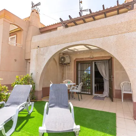 Beachhouse Playa R&r Apartman *