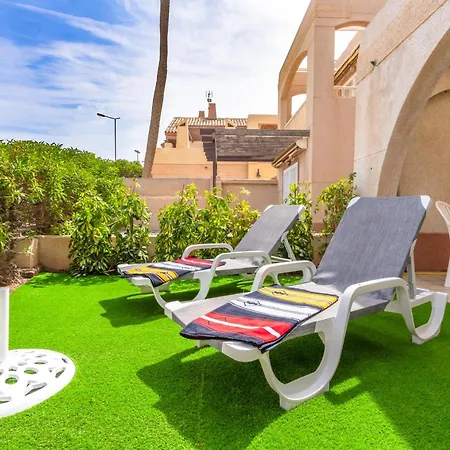 Beachhouse Playa R&r Apartman *